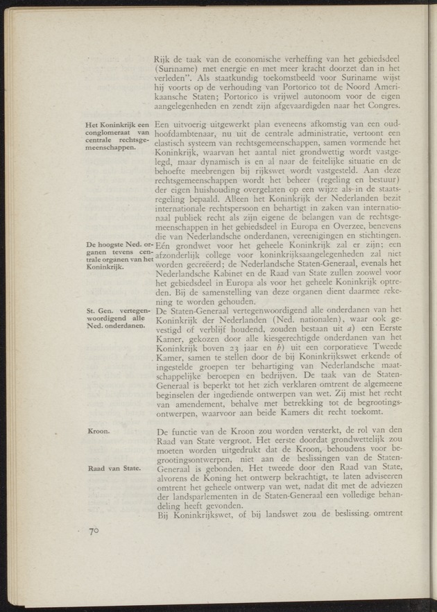Verslag van de commissie van onderzoek naar de opvattingen in Nederland omtrent de plaats van de overzeesche gebiedsdeelen in het koninkrijk : ingesteld bij ministerieel besluit van 30 augustus 1945 / [voorzitter: W.H. van Helsdingen] - 