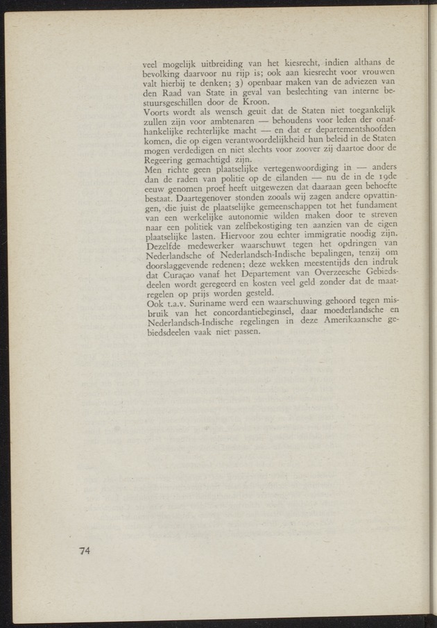 Verslag van de commissie van onderzoek naar de opvattingen in Nederland omtrent de plaats van de overzeesche gebiedsdeelen in het koninkrijk : ingesteld bij ministerieel besluit van 30 augustus 1945 / [voorzitter: W.H. van Helsdingen] - 