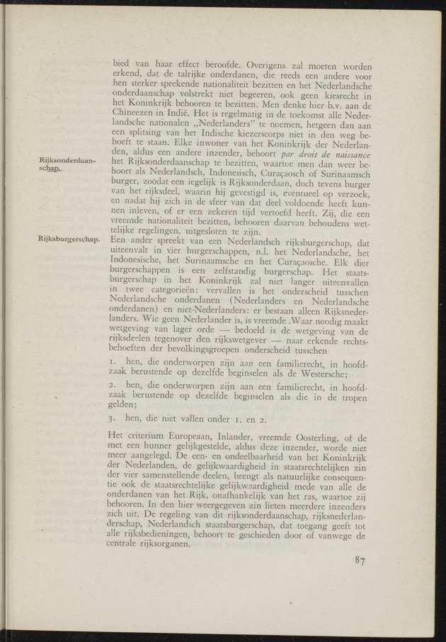 Verslag van de commissie van onderzoek naar de opvattingen in Nederland omtrent de plaats van de overzeesche gebiedsdeelen in het koninkrijk : ingesteld bij ministerieel besluit van 30 augustus 1945 / [voorzitter: W.H. van Helsdingen] - 