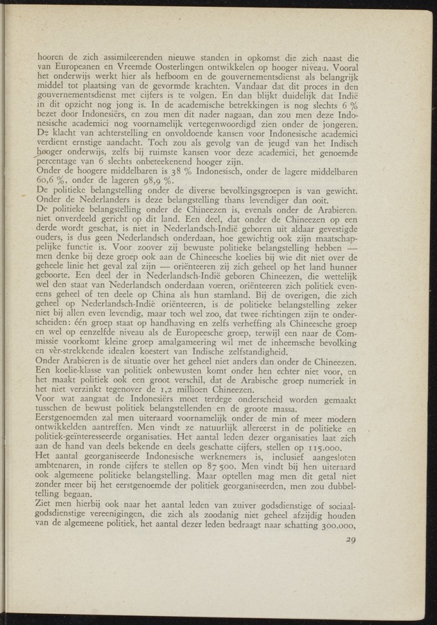 Verslag van de commissie van onderzoek naar de opvattingen in Nederland omtrent de plaats van de overzeesche gebiedsdeelen in het koninkrijk : ingesteld bij ministerieel besluit van 30 augustus 1945 / [voorzitter: W.H. van Helsdingen] - 