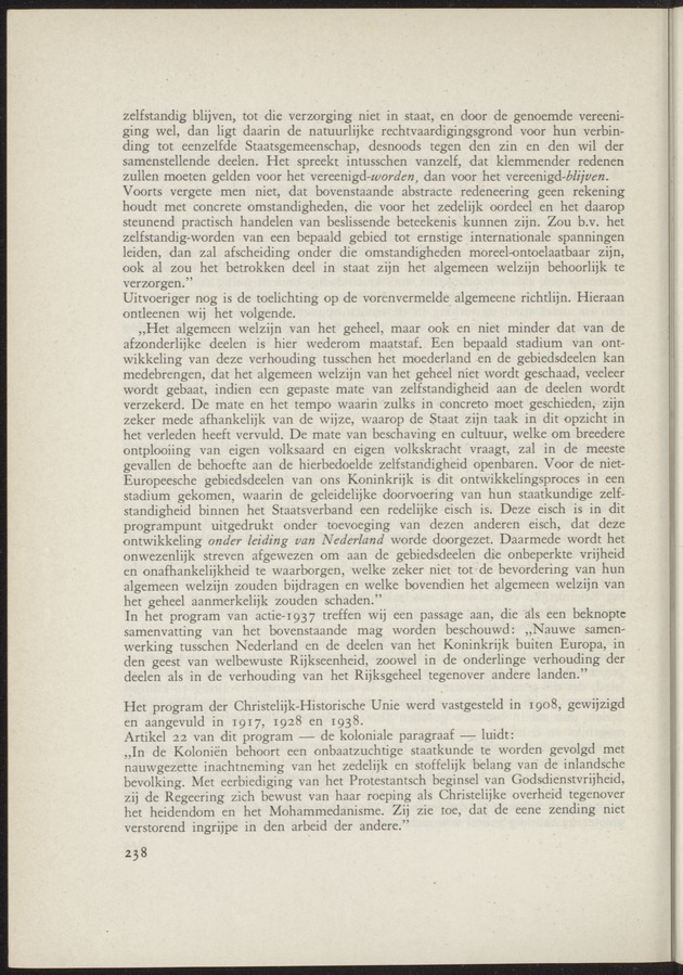 Bijlage bij het verslag van de commissie van onderzoek naar de opvattingen in Nederland omtrent de plaats van de overzeesche gebiedsdeelen in het koninkrijk : ingesteld bij ministerieel besluit van 30 augustus 1945 / [voorzitter: W.H. van Helsdingen] - 
