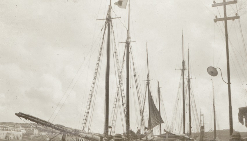 Schepen in de haven van Willemstad