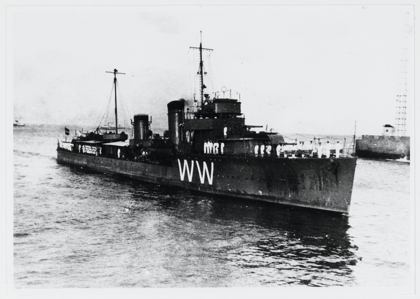 Aankomst van Hr.Ms. torpedobootjager Witte de With in de Sint Annabaai te Willemstad