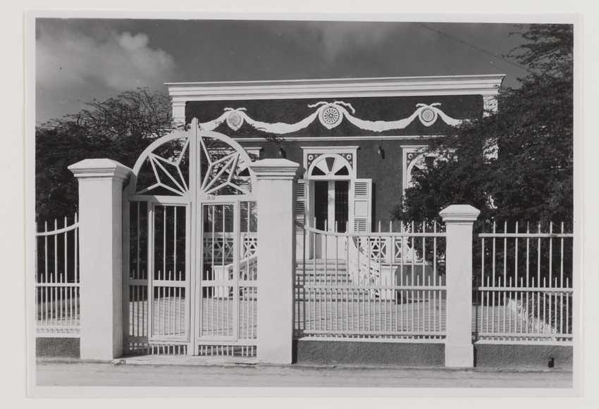 Huis Scharlooweg 31 te Willemstad