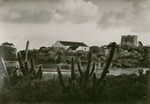 Fort Bekenburg (rechtsachter) aan de Caracasbaai op Curaçao