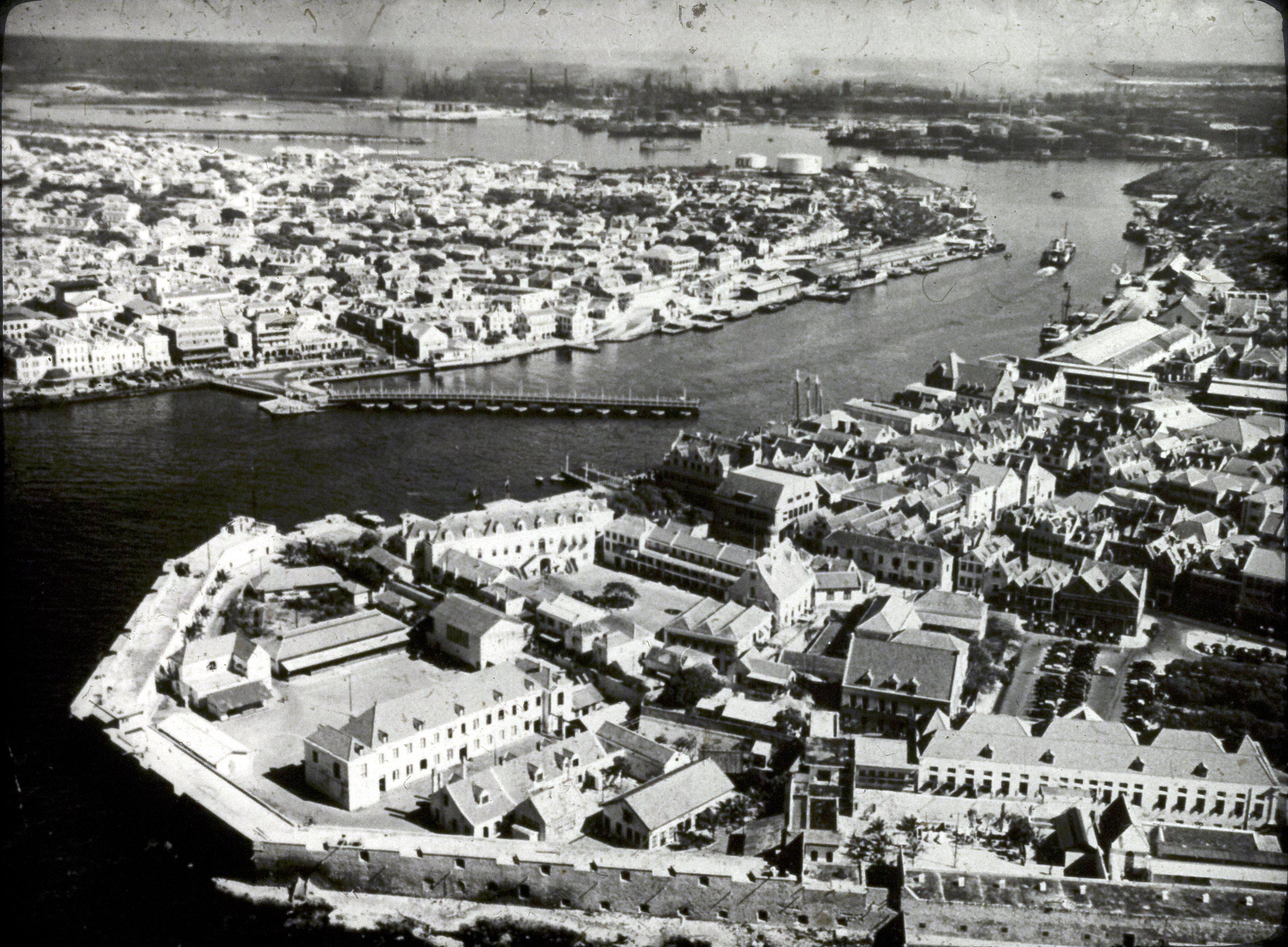 Koningin Emmabrug te Willemstad