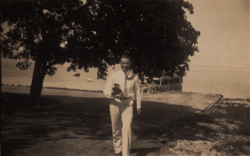 George Fraser in de Caracas-baai te Curaçao