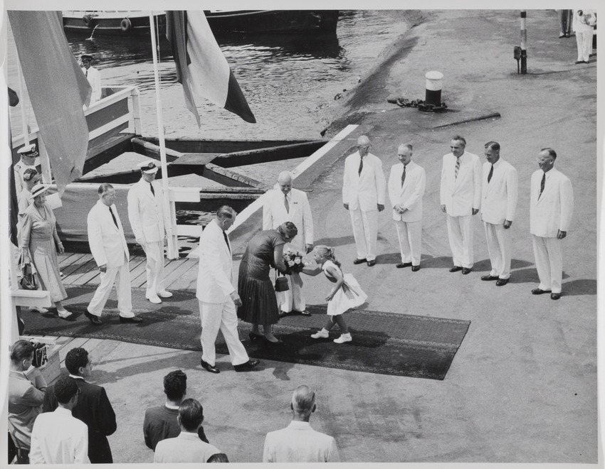 Bezoek van koningin Juliana en prins Bernhard aan Curaçao, 18-21 oktober 1955