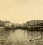 Sluis, vermoedelijk op één van de Bovenwindse eilanden van de Nederlandse Antillen