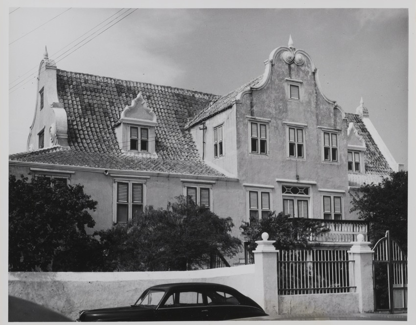 Huis Molenplein 18-19 te Willemstad, gezien vanuit het noorden