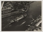 De aankomst van het S.S. Stuyvesant van de KNSM in Willemstad als eerste passagiersschip na de Tweede Weereldoorlog