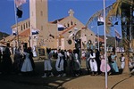 Optocht bij de Rooms-Katholieke kerk te Soto te Curaçao