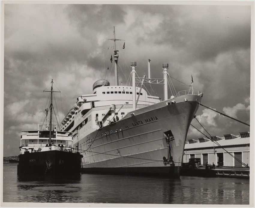De Santa Maria en de Berta in de Caracasbaai op Curaçao