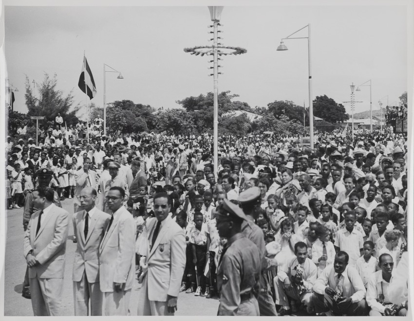 Bezoek van koningin Juliana en prins Bernhard aan Curaçao, 18-21 oktober 1955