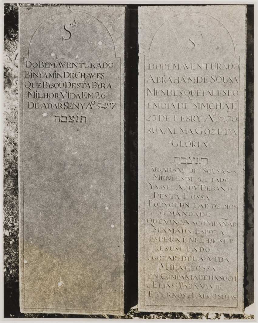 Het oude joodse kerkhof Beth Haim (Hahaim) te Bleinheim in Willemstad, ingewijd in 1656