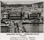 De Koningin Emmabrug met op de achtergrond Otrobanda teWillemstad