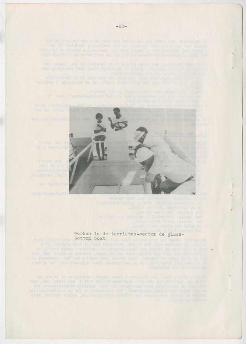 Z zon, zee, zand,........... en weerstand? - een studie naar de sociale implicaties van de toeristische-ontwikkelingen op Curacao - New Page